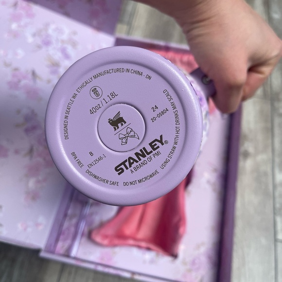 Loveshackfancy 40oz Tumbler Happy Thoughts - Picture 6 of 7